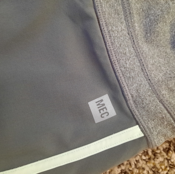 MEC running shorts - Picture 2 of 7